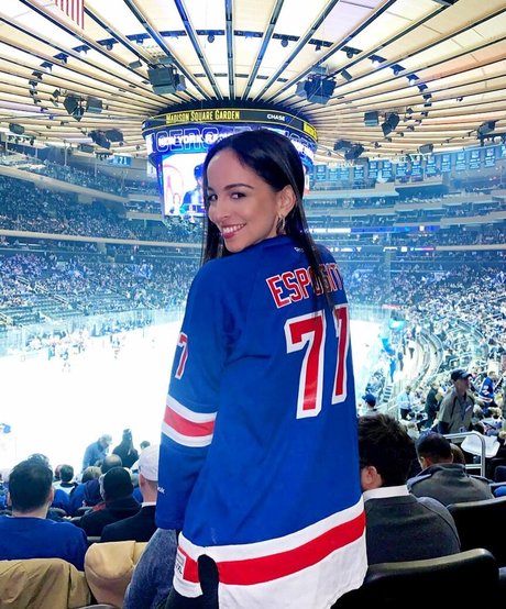 voyeur onlyfans beautiful gallery