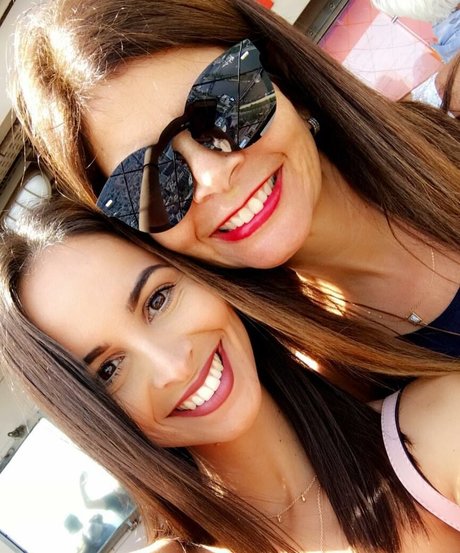 squat onlyfans hot sexy images