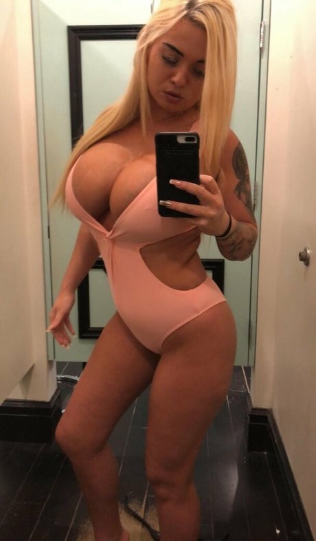 Tiffany White perfect model pictures