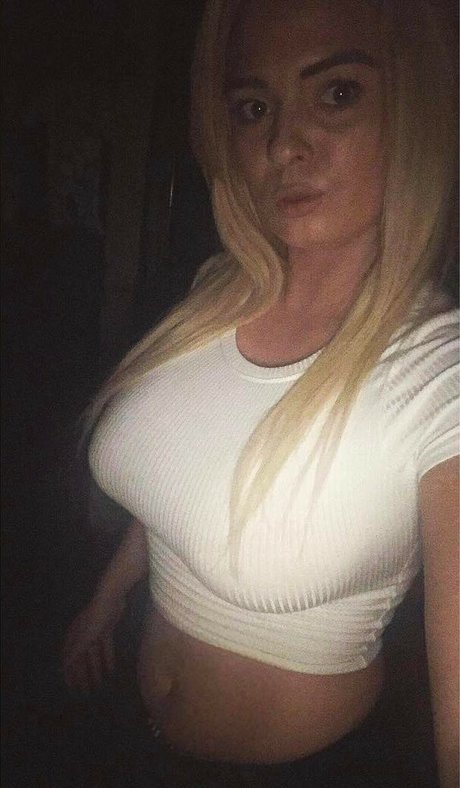 Tiffany White exclusive model pics