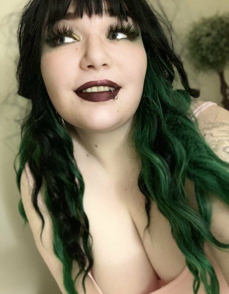 tiny asian onlyfans exclusive pics