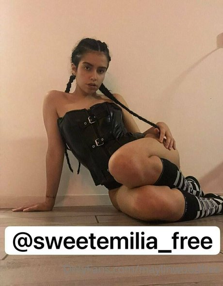 maylinwoodfree beautiful model galleries