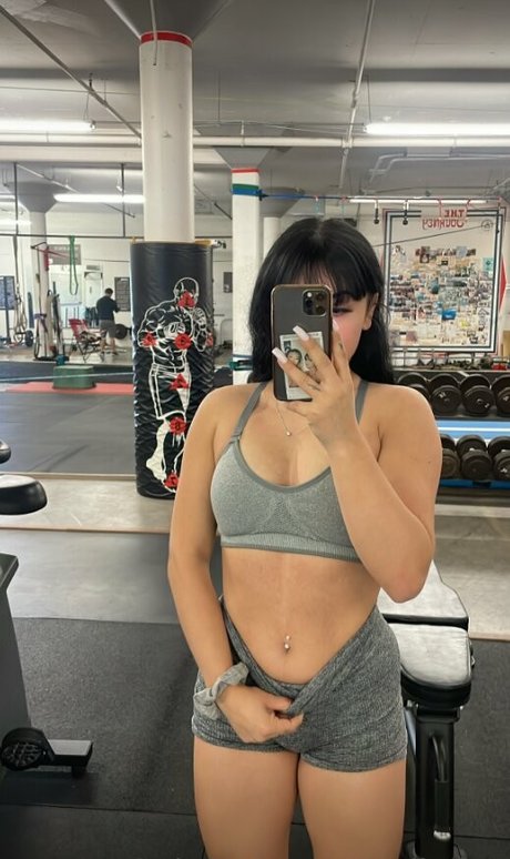 vnikolee star beautiful pic