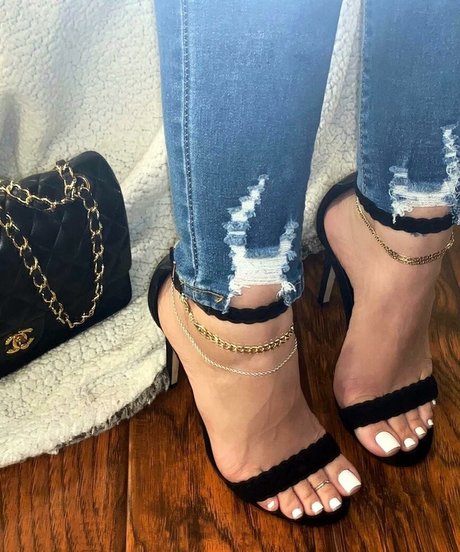 pov threesome onlyfans beautiful nude pic