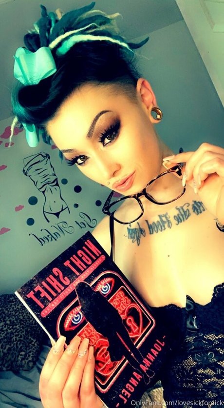 lovesickfordick porn actress pictures