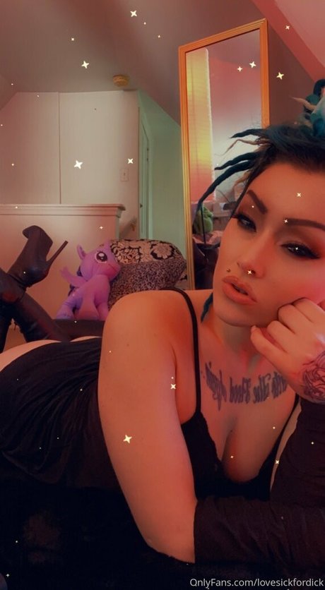 lovesickfordick pornstar beautiful pics