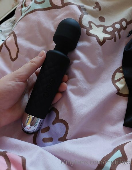 muttfoxx model sexy picture