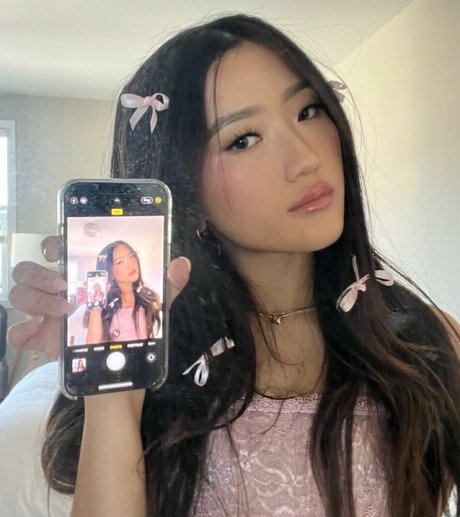 godessjny perfect actress image