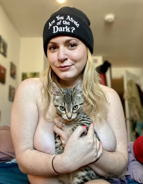 lindsaymariefelton perfect model img