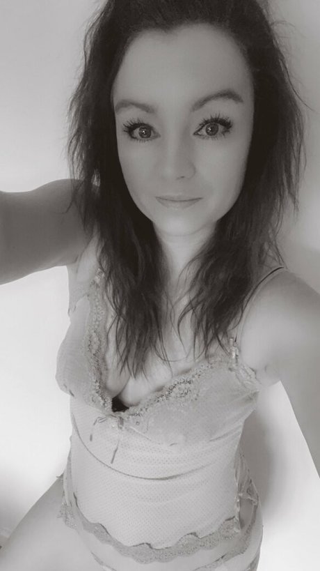 carla012 model top image