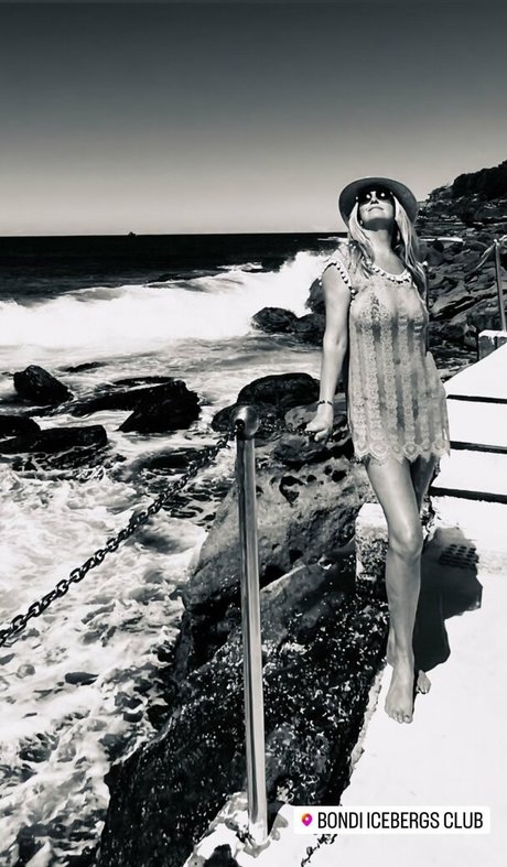 Penny Lancaster hd pornstar archive