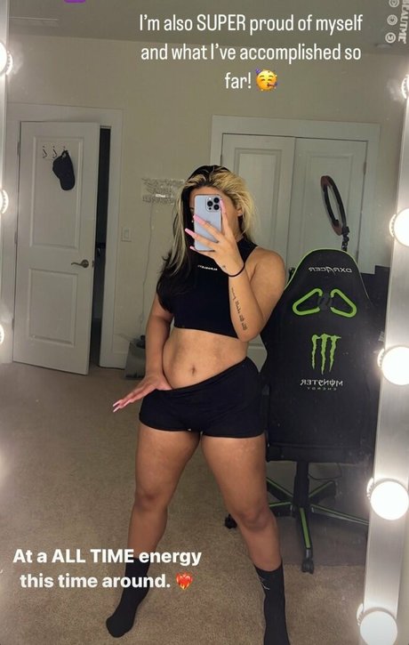 Khonviction pornstar art photo