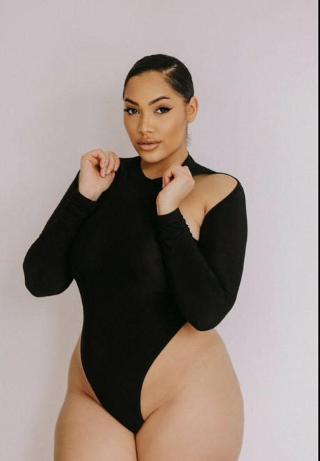 blonde deepthroat onlyfans art nude pic