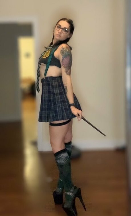 harloweclifton pornstar erotic img