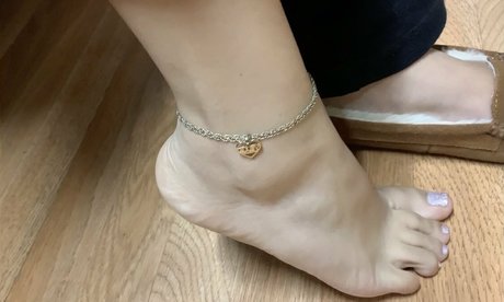 latinafeetj sex star gallery