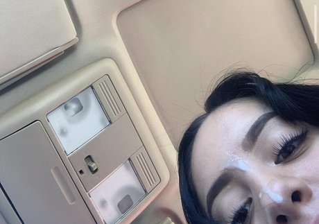 Shoneyy pornographic model pics