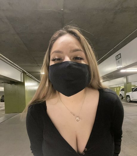 Shoneyy pornstar hot galleries