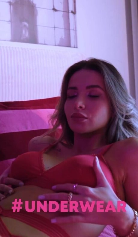 Bruna Gomes actress photos