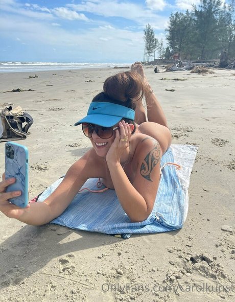 female popular onlyfans sex pics