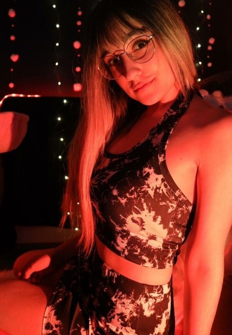 Maya ASMR star best photo