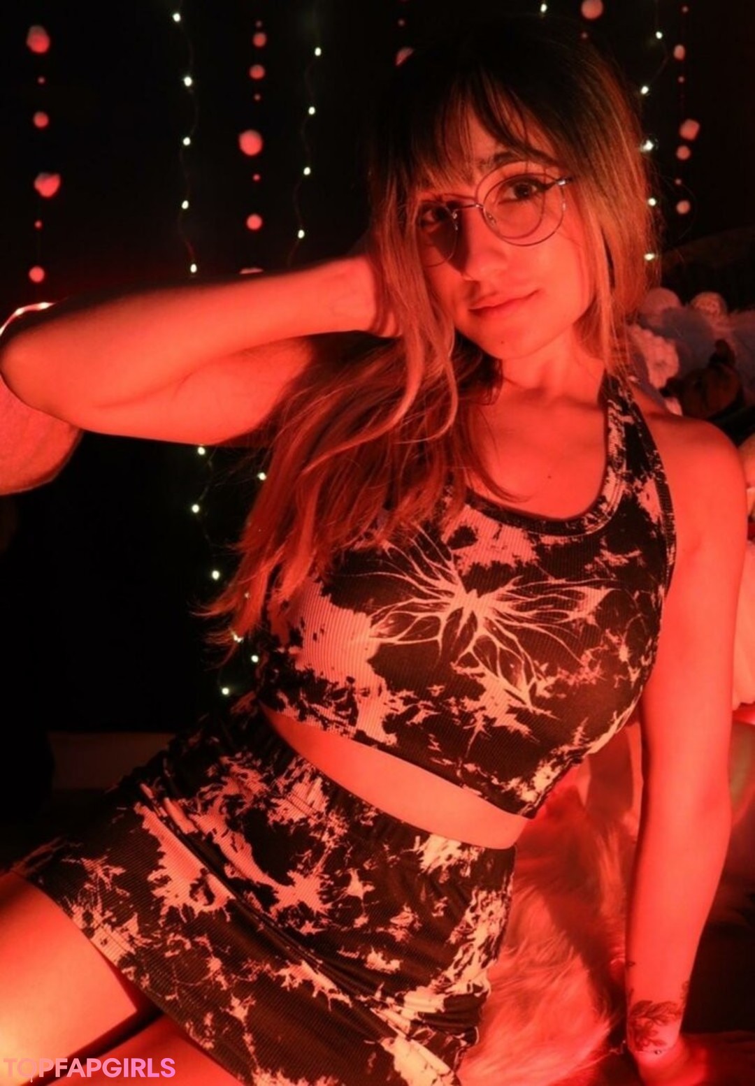 Maya ASMR sexy actress image