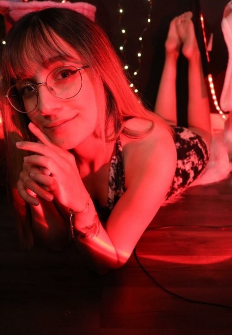 Maya ASMR pretty model images