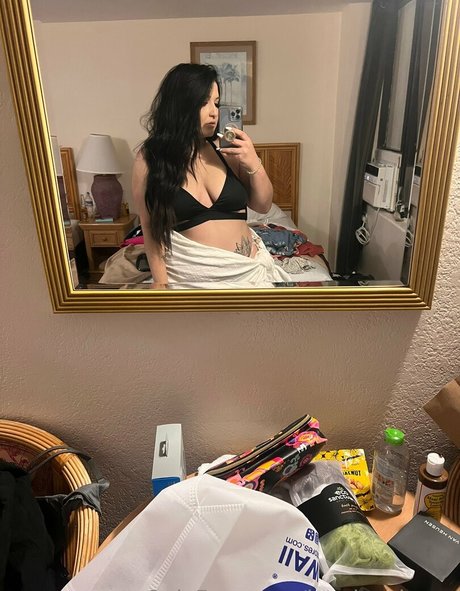 princessleiaher nudes model picture