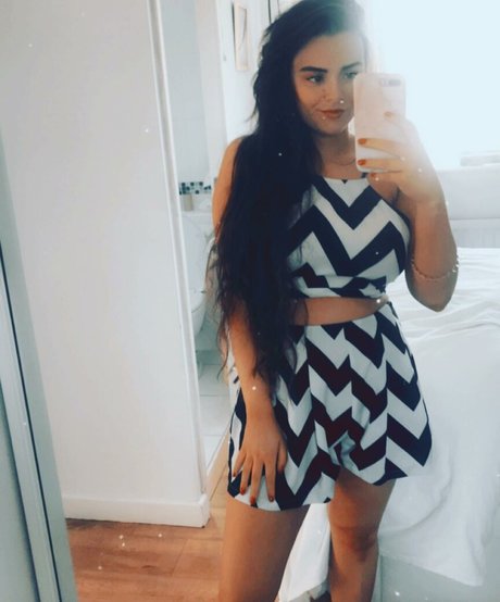 girl on girl onlyfans sexy nude gallery