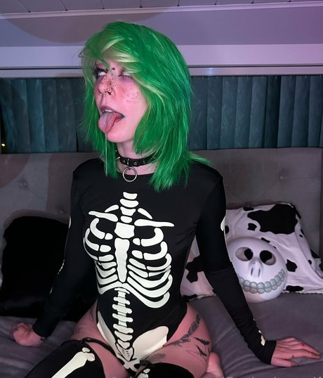 elflovingherself pornstar erotic photos