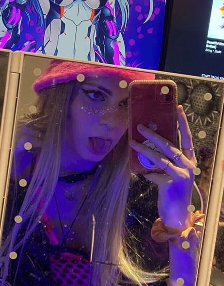 Laced Up Lace naked model pic