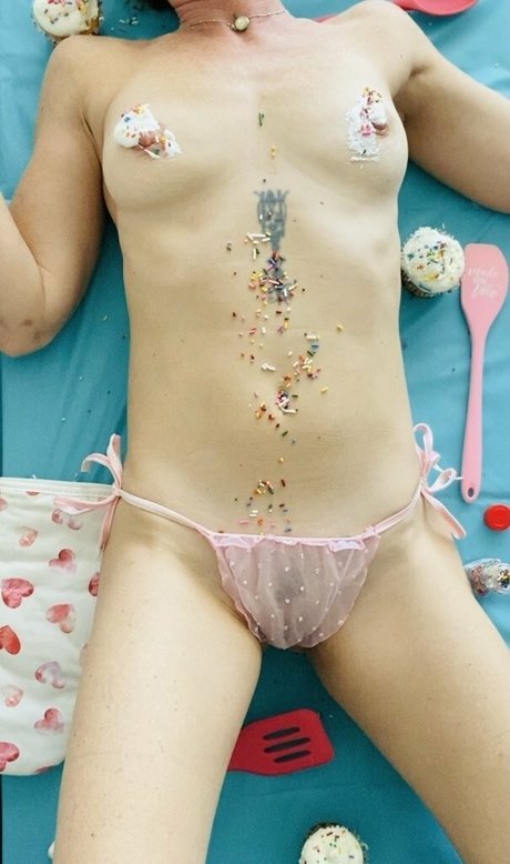 gretchengoez hot model img