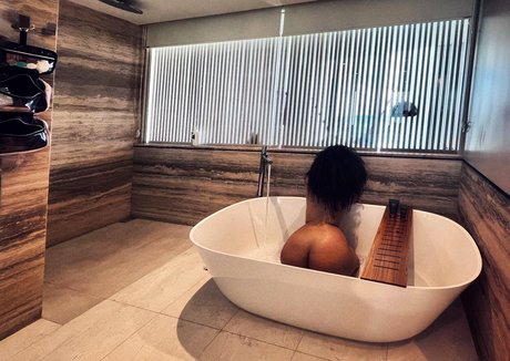 Lovesirensong art actress gallery