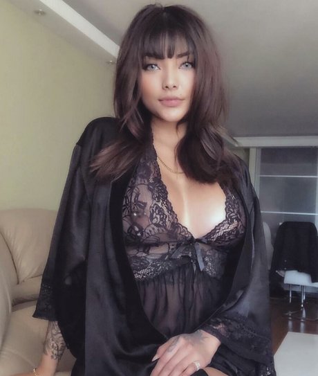 Cassie Vanity art star pictures