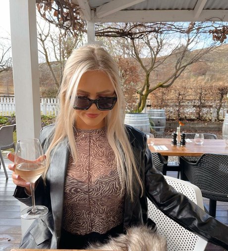 ellaredmond xxx pornstar archive