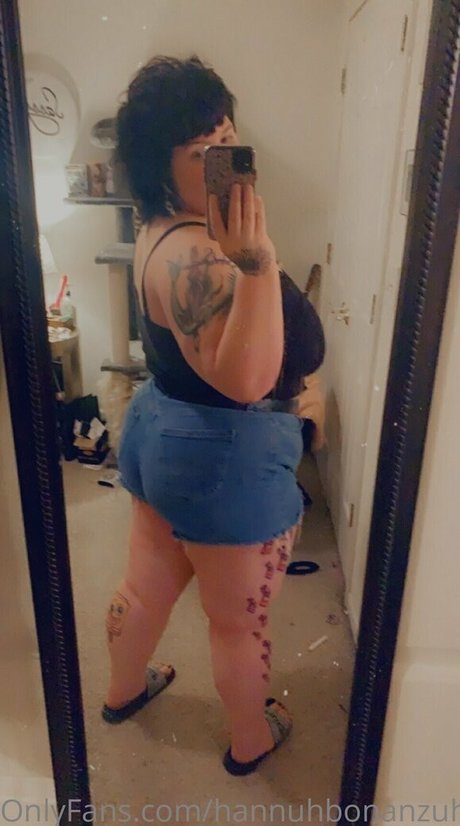 hannuhbonanzuh model sexy pic