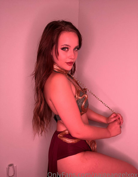 Paigeangelxox model top photo