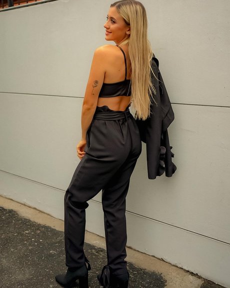 40 onlyfans erotic img