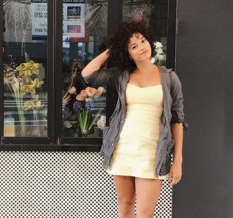 Alisha Wainwright pornstar xxx img