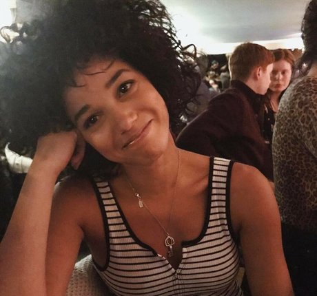 Alisha Wainwright xxx model galleries