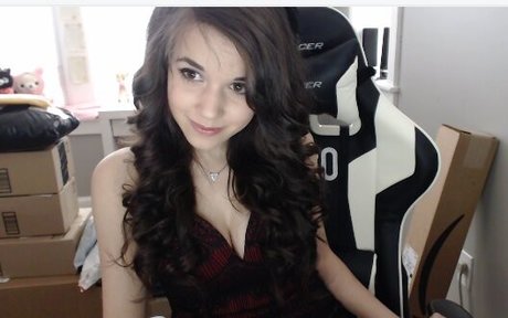 feet tease onlyfans free photo