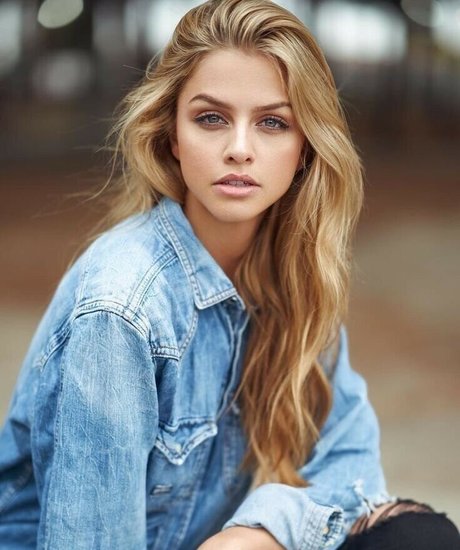 Marina Laswick hd actress picture