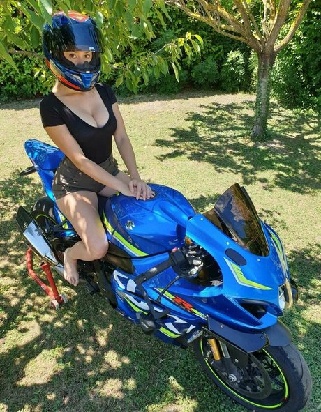 Choupoff exclusive actress photo