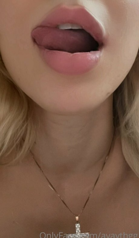 shemale fucks girl onlyfans porn pic