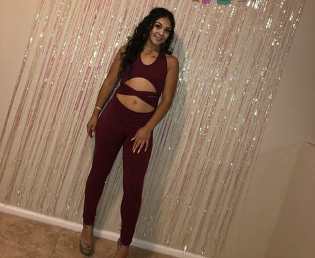 mirror onlyfans free nude gallery