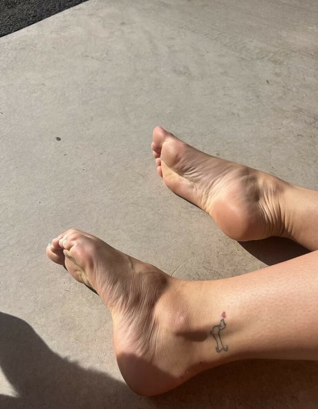 Rory Eliza nudes model gallery