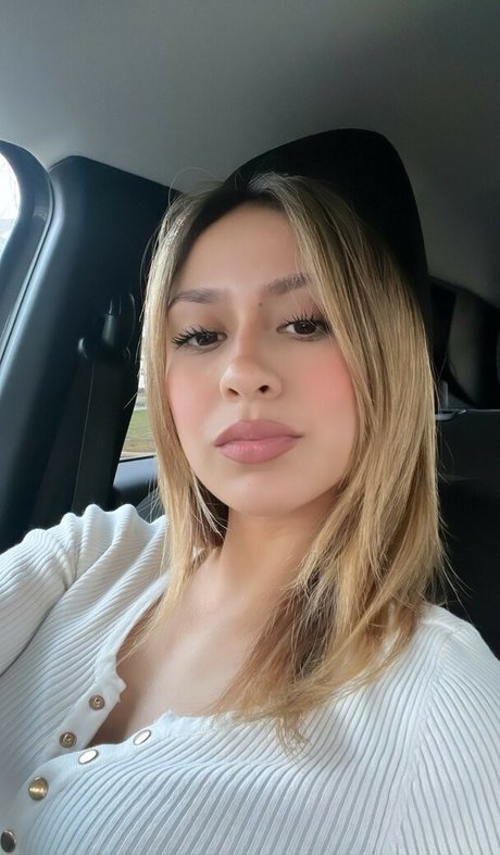 Latina Beauties adult actress gallery