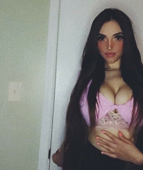 Trisha Cottrell nice actress image