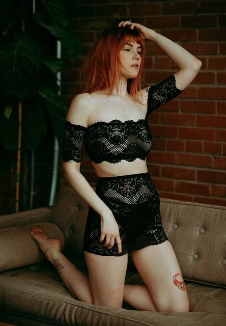 Rosemoontv sex model photos