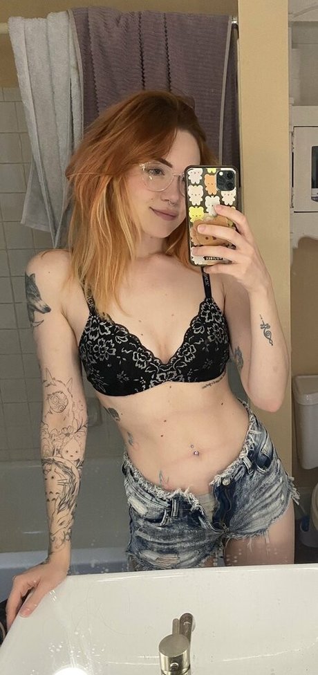 Rosemoontv beautiful actress pictures