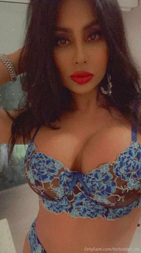 college girl onlyfans pornographic picture